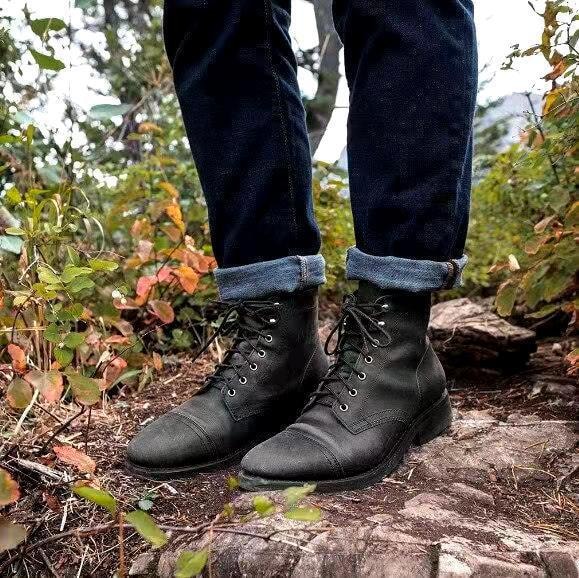 Rugged Lace-Up Leather Work Boots for Everyday Wear