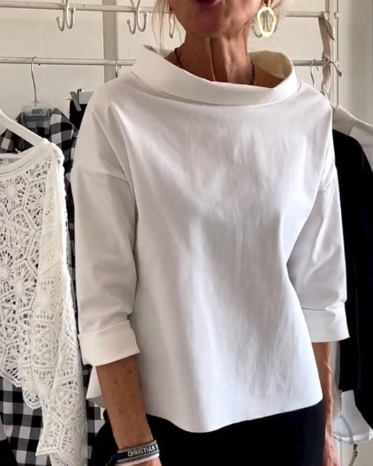 Lynn -  Elegant top