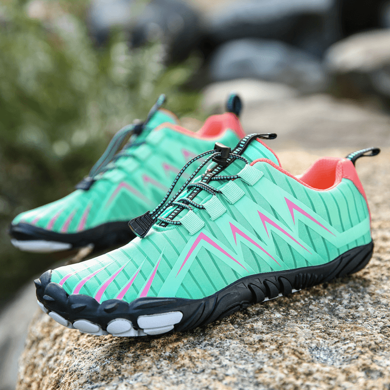 Flexible Barefoot Training Shoes with Wide Toe Box Design