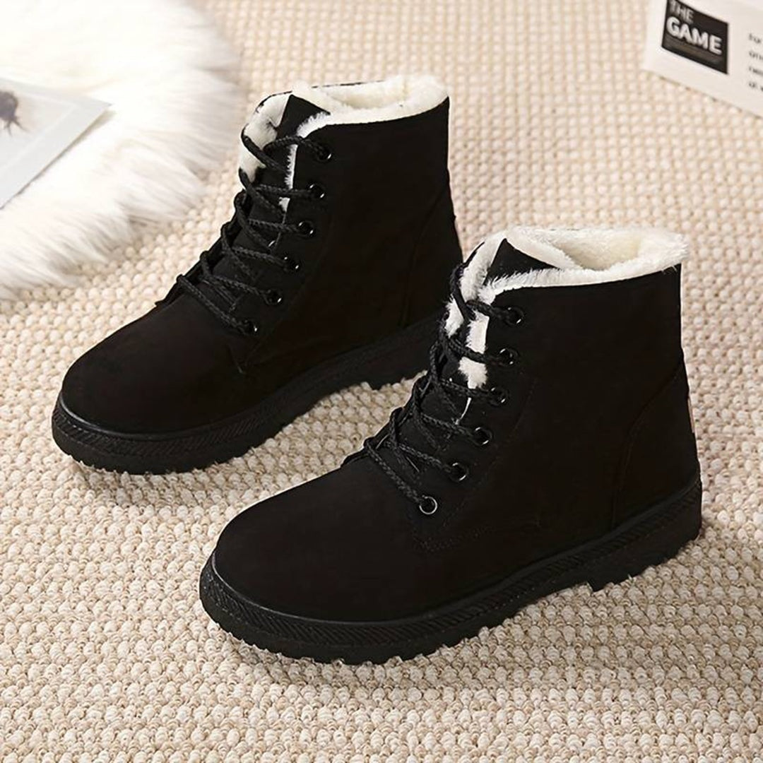 Fur Lined Lace-Up Winter Ankle Shoes with Warm Comfort Fit