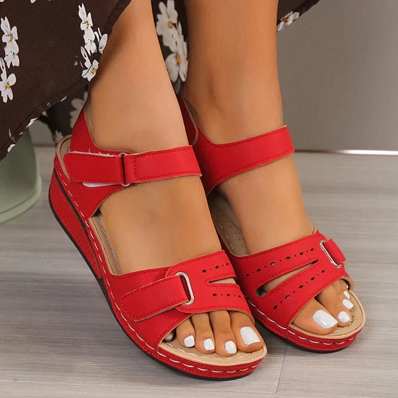 Women's Cushioned Sandals with Adjustable Buckle Strap
