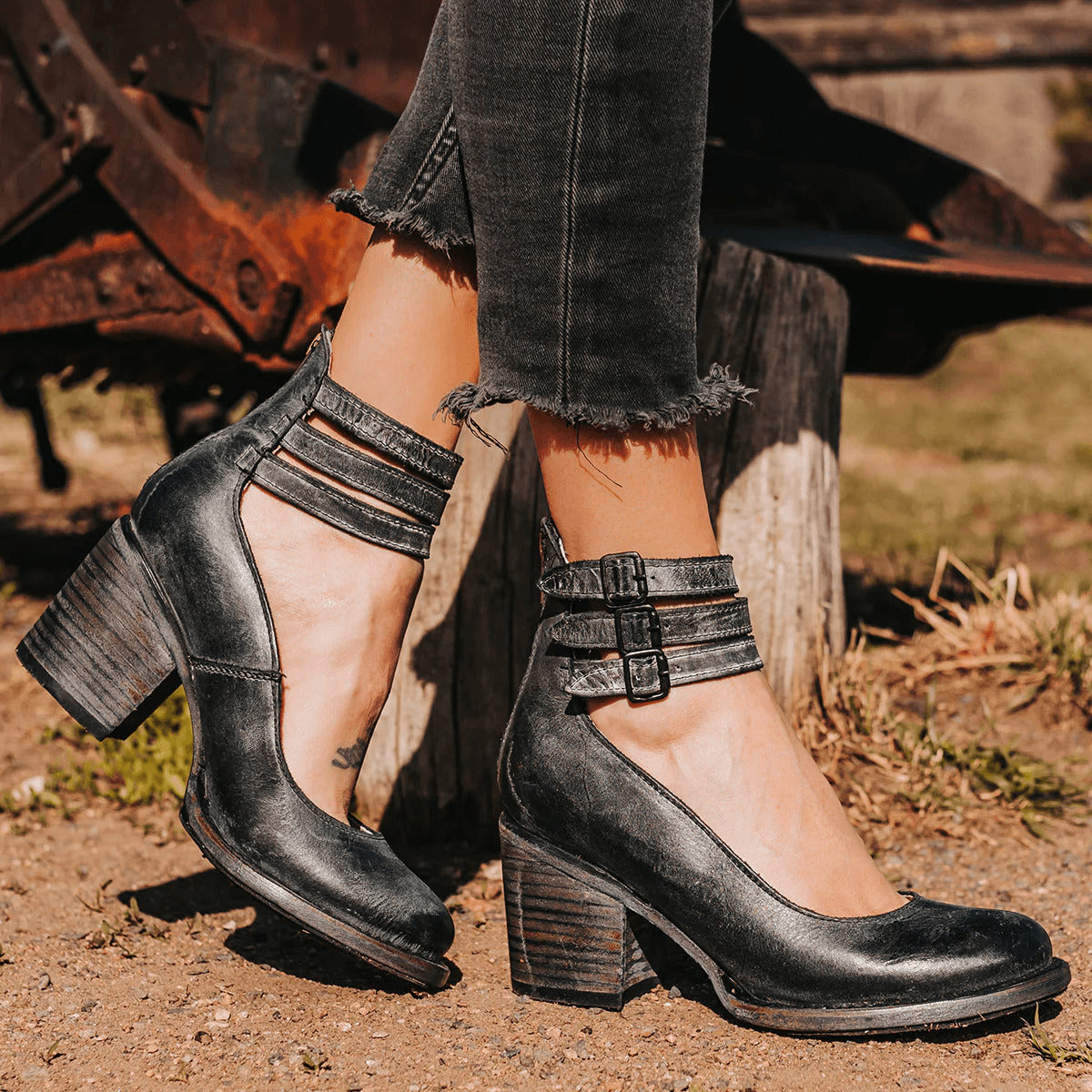 Women's Ankle Boots with Block Heel and Buckle Straps