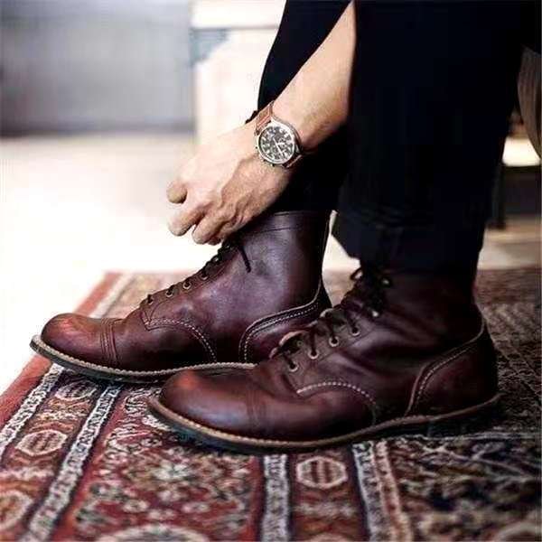Rugged Lace-Up Leather Work Boots for Everyday Wear