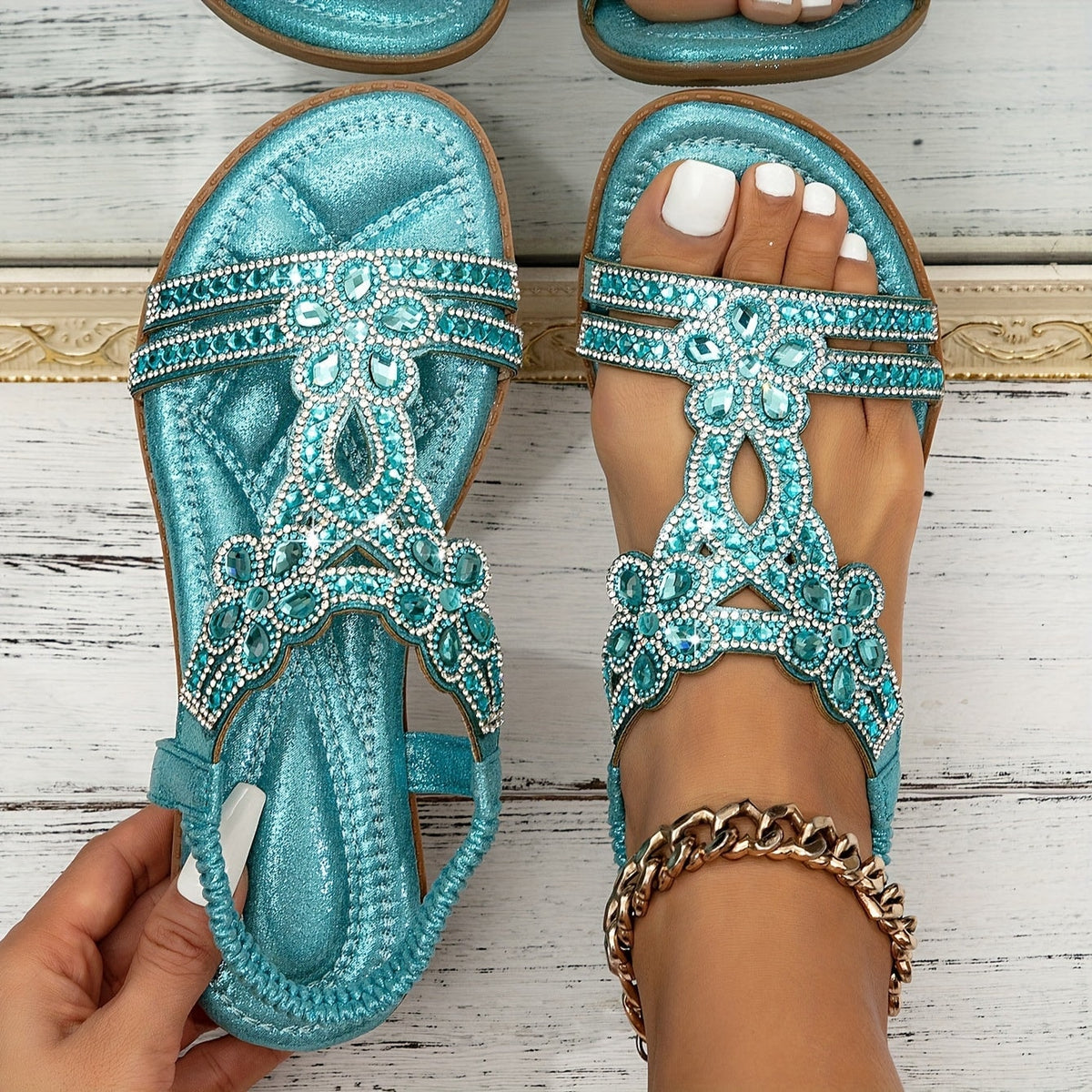 Women's Embellished Cushioned Sandals with Adjustable Straps
