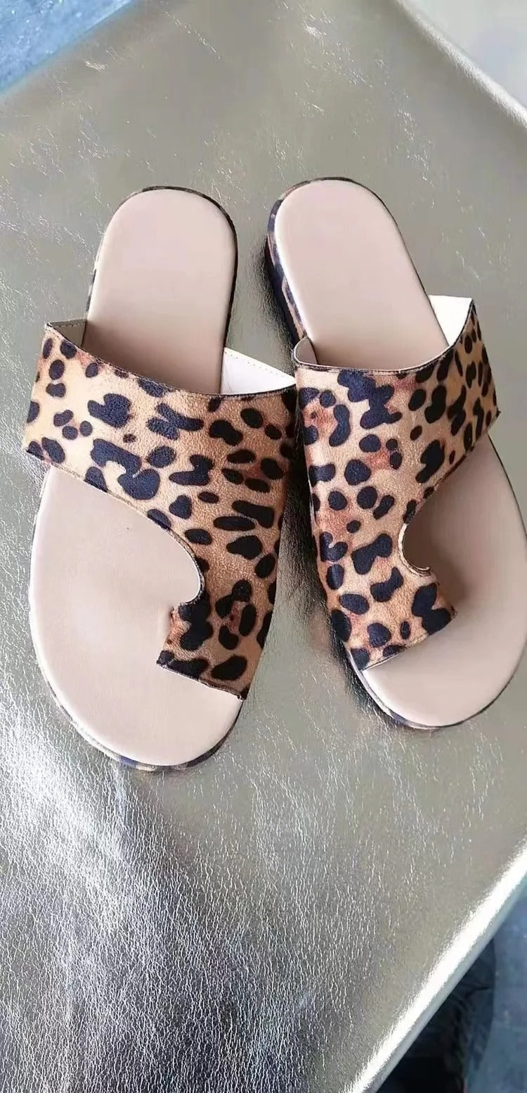 Lizzie Comfortable Toe-Loop Platform Arch Support Sandals with Footbed