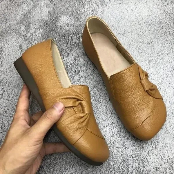 Lily Women's Leather Flat with Arch-Supportive Cushioned Insole