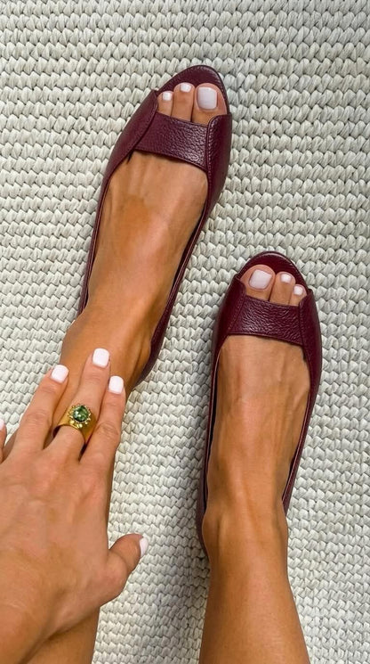 Women's Cushioned Metallic Open-Toe Flat Sandals with Padded Sole