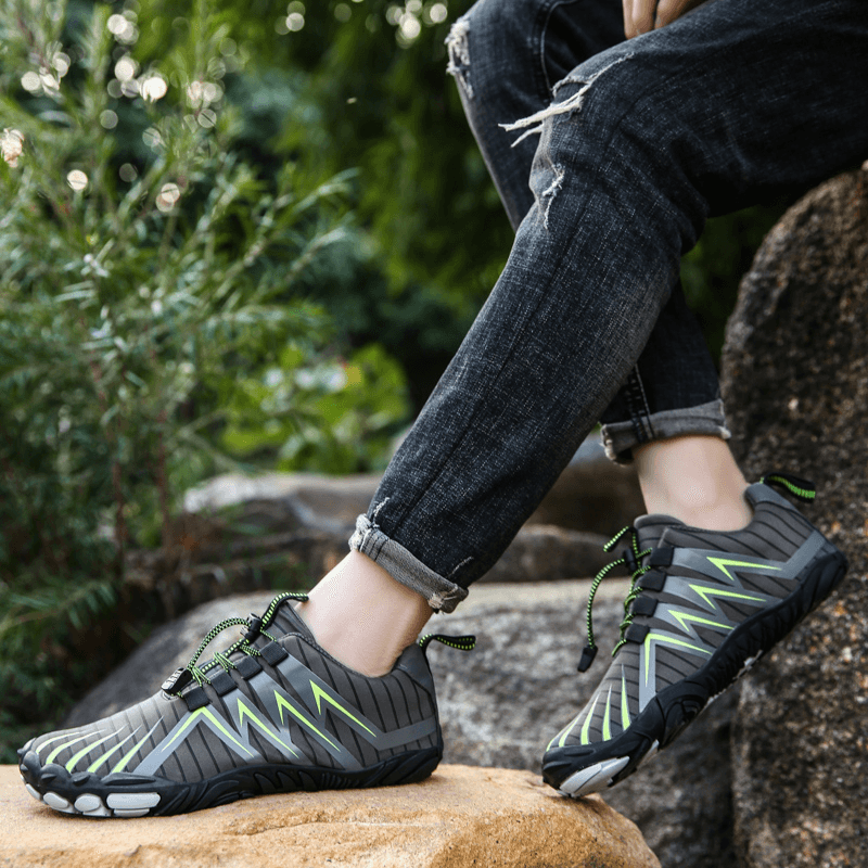 Flexible Barefoot Training Shoes with Wide Toe Box Design